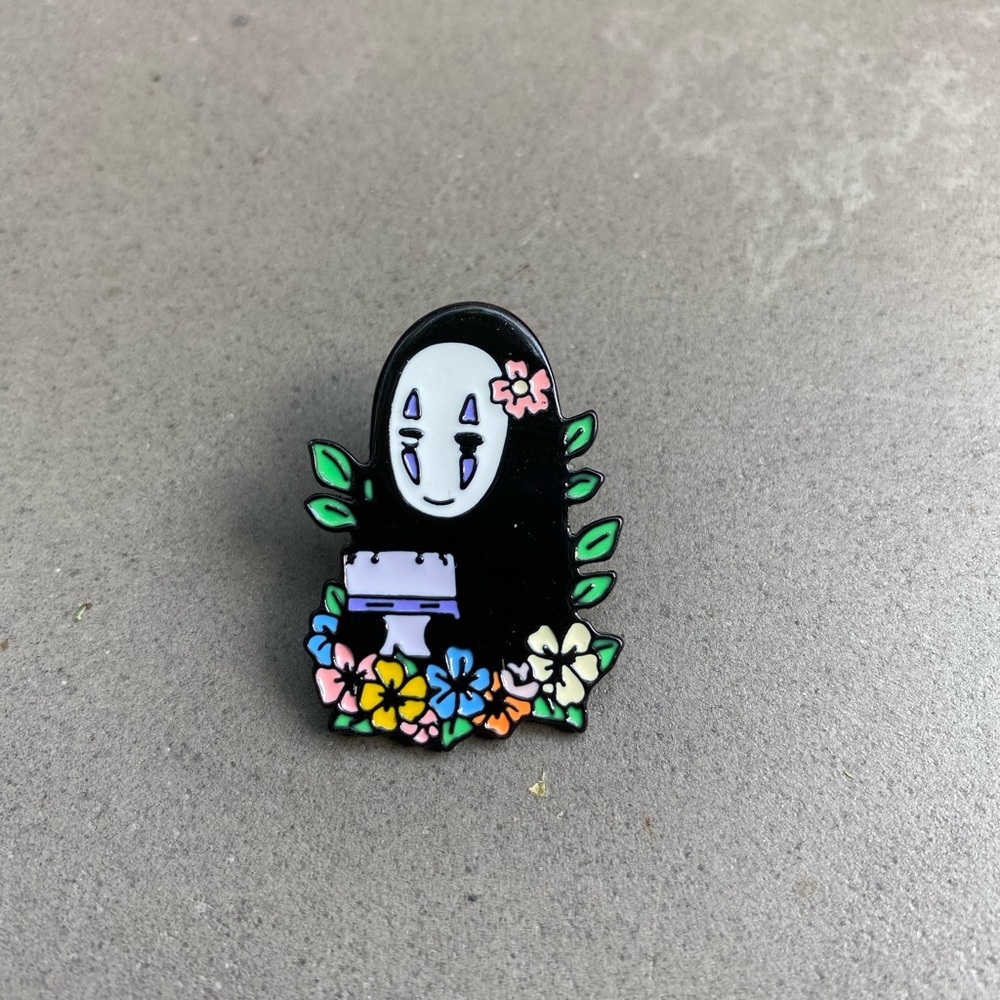 Spirited Away No-Face Metal Pin Lapel Brooch Hayao Miyazaki Studio Ghibli